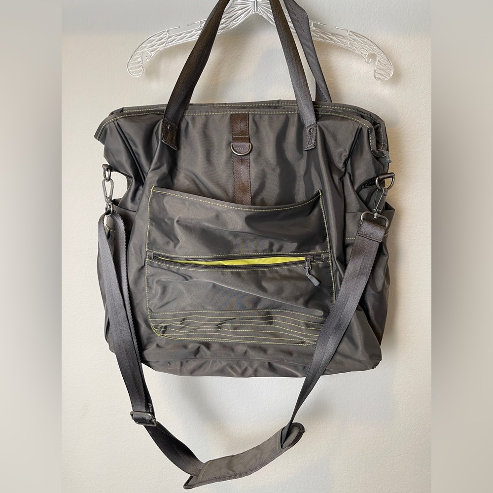 Title 9 crossbody commuter bag